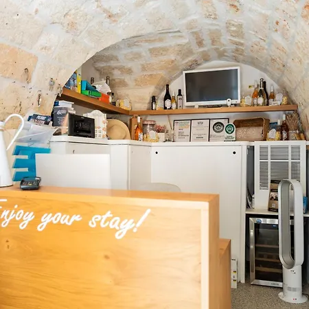 Antico Mondo Rooms & Suites-3